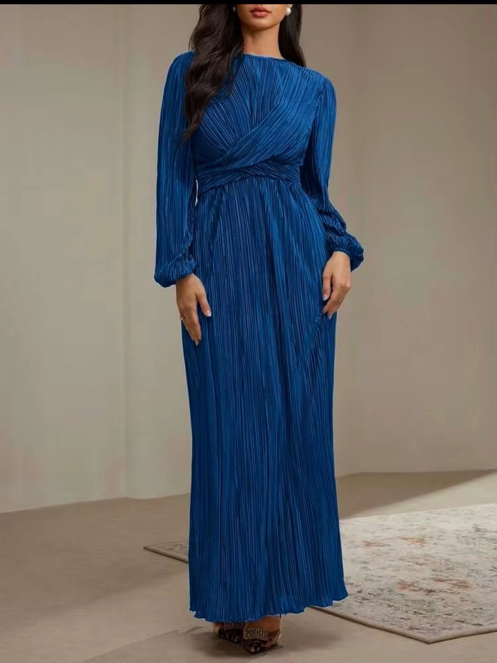 Like New Veiled Long Sleeve Pleated Plisse Maxi Dress Teal size large